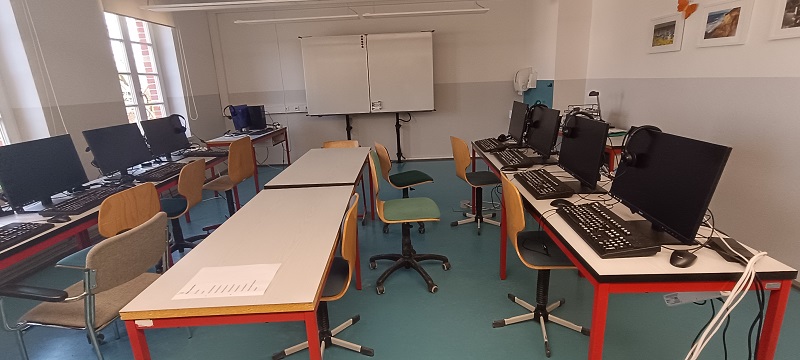 tl_files/Fotos Haus A 2026/Whithe Board Raum.jpg